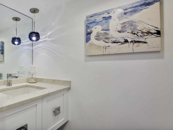 Beachfront Vacation Condo with Great Amenities